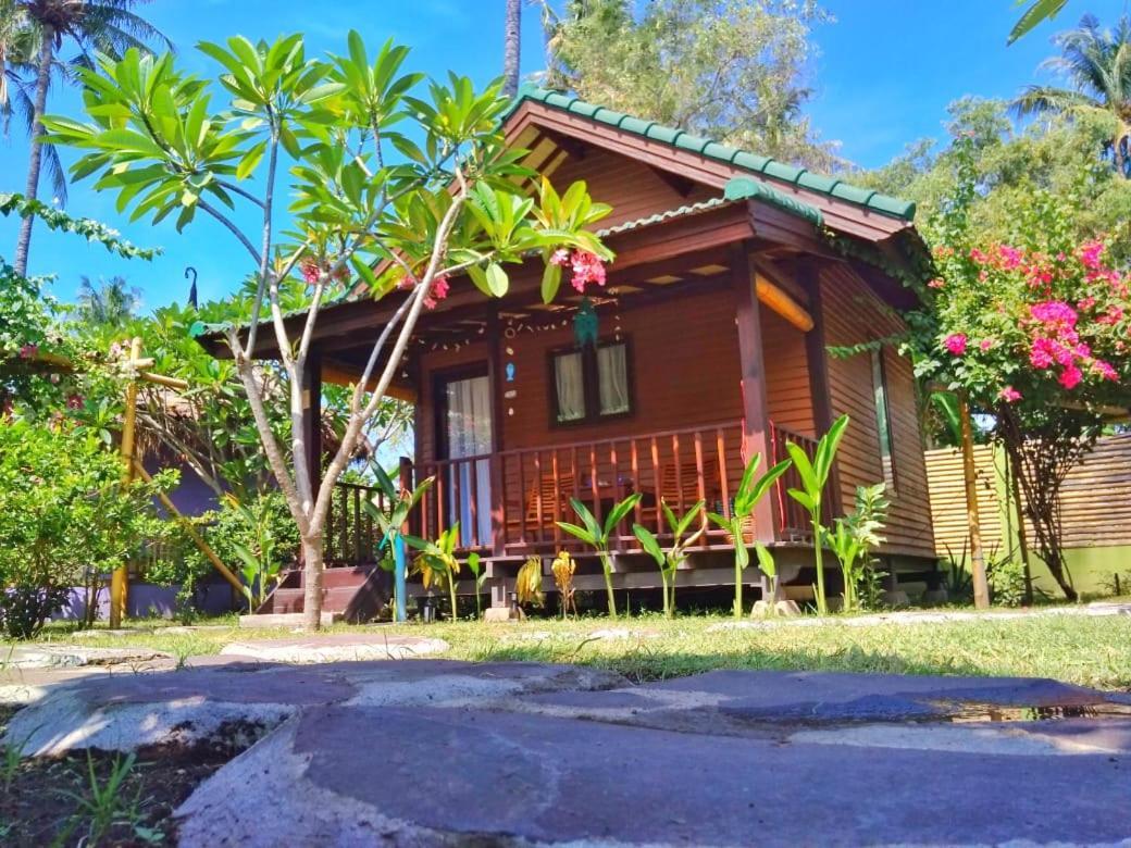 Oasi Bungalows Hotel Гили Еър Екстериор снимка